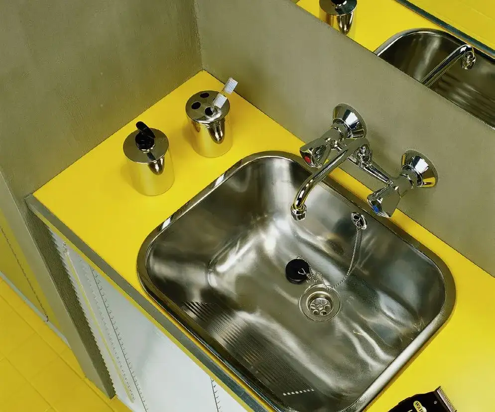 Jak wymienić wylewkę w kranie i uniknąć kosztownych napraw