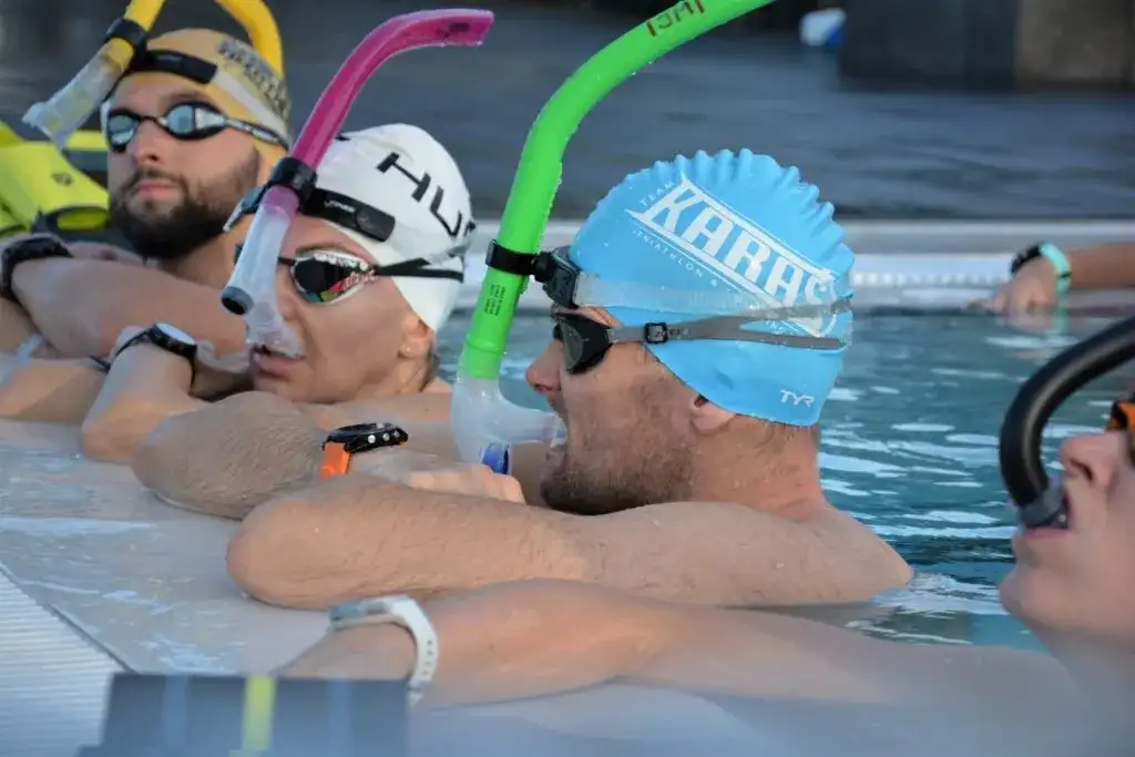 Ile kosztuje nauka pływania dla dorosłych? Ceny i porady