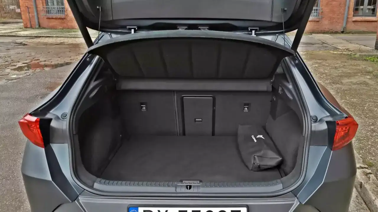 Cupra Formentor wymiary: Bagażnik, wnętrze, parkowanie sprawdź!