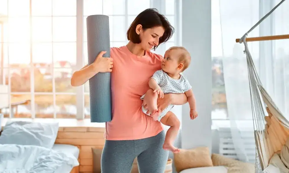 Kiedy zacząć ćwiczyć po CC? Twój bezpieczny plan powrotu do formy