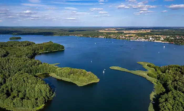 Jezioro Karskie: Ciche miejsce dla miłośników natury i wędkarzy