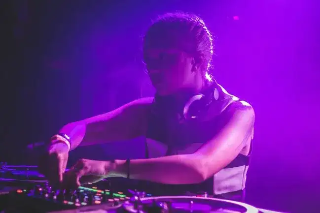 Słuchawki DJ-skie: Które wybrać? Ranking, cechy, budżet