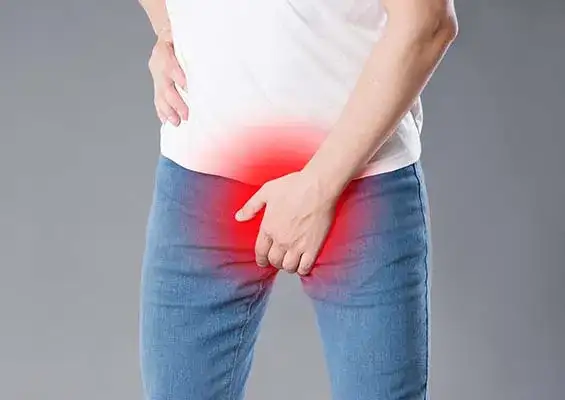 Guzek w pachwinie do jakiego lekarza? Sprawdź, co robić dalej