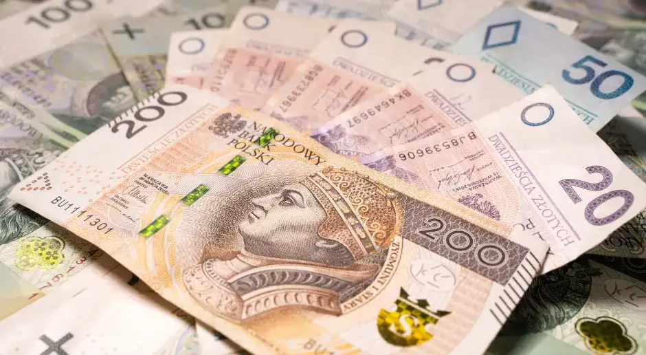 Dodatek 1000 zł brutto DPS 2025: Kiedy i kto otrzyma? Zasady.