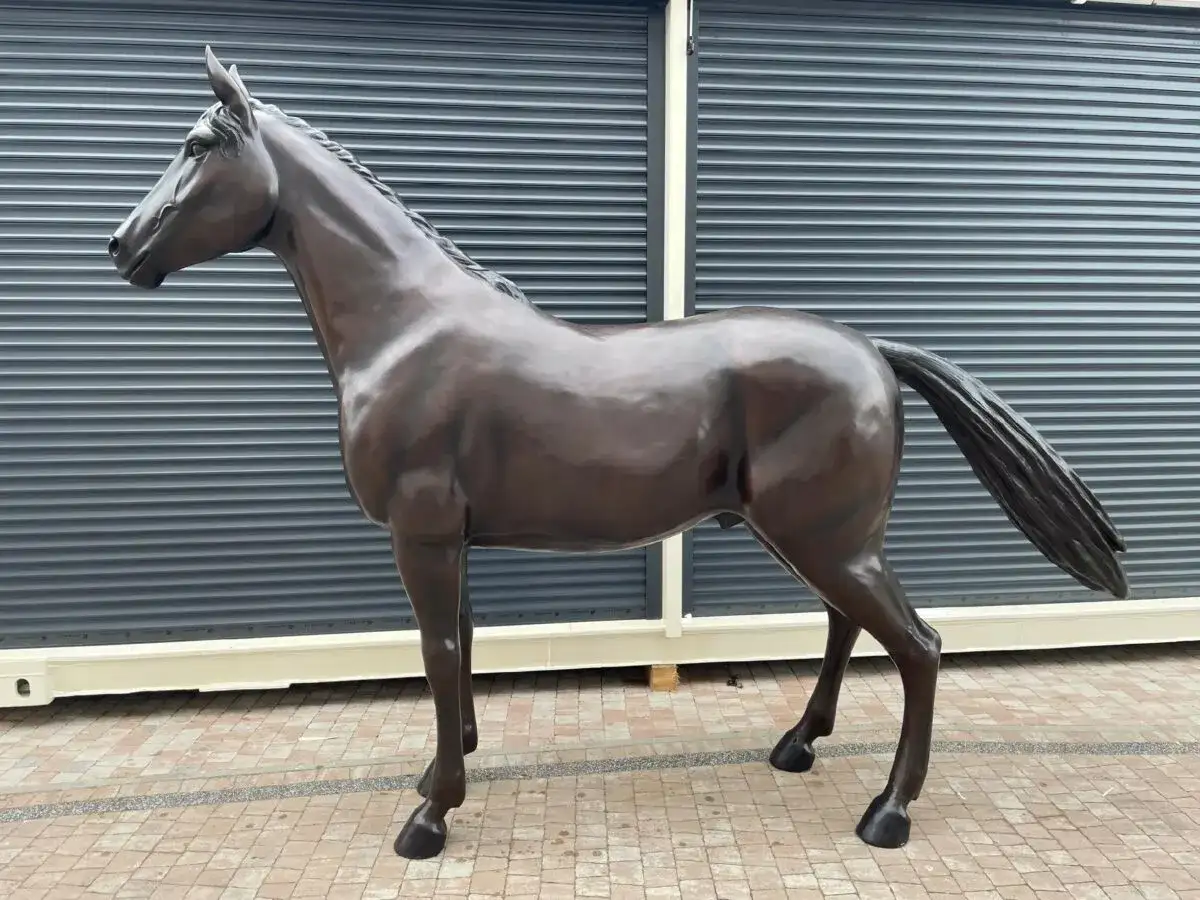 Rzeźba konia: odkryj fascynujące przykłady i ich znaczenie w sztuce