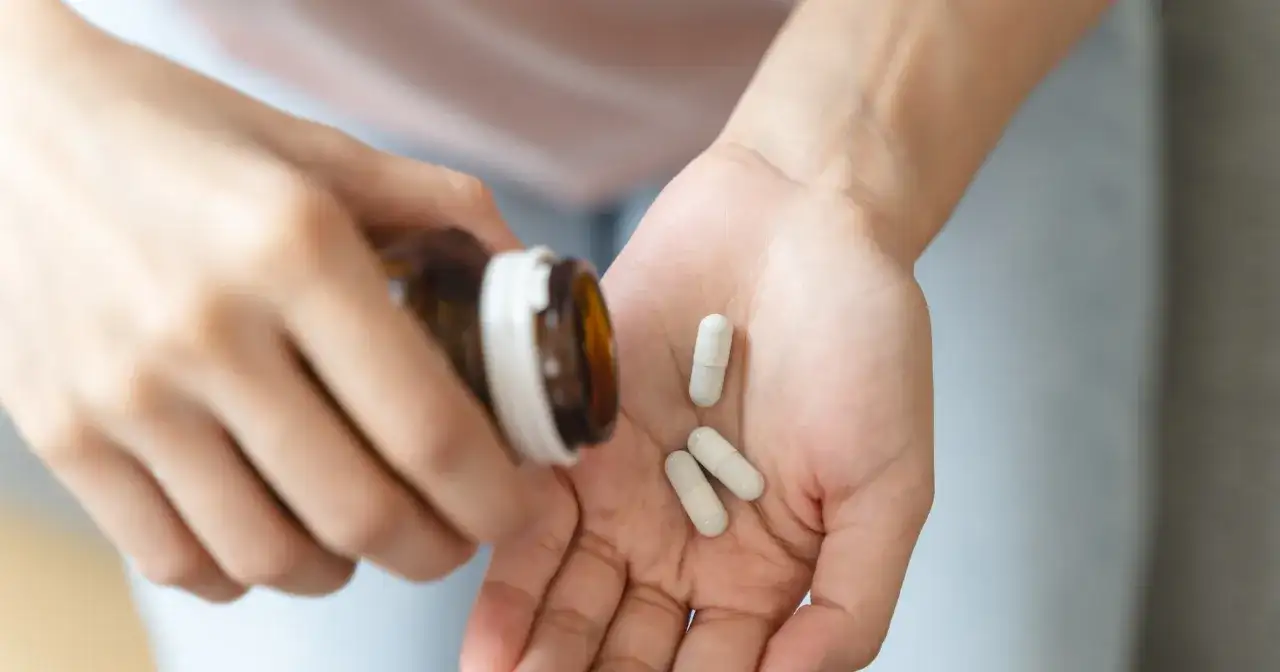 O jakiej porze brać leki na nadciśnienie, by uniknąć problemów zdrowotnych?