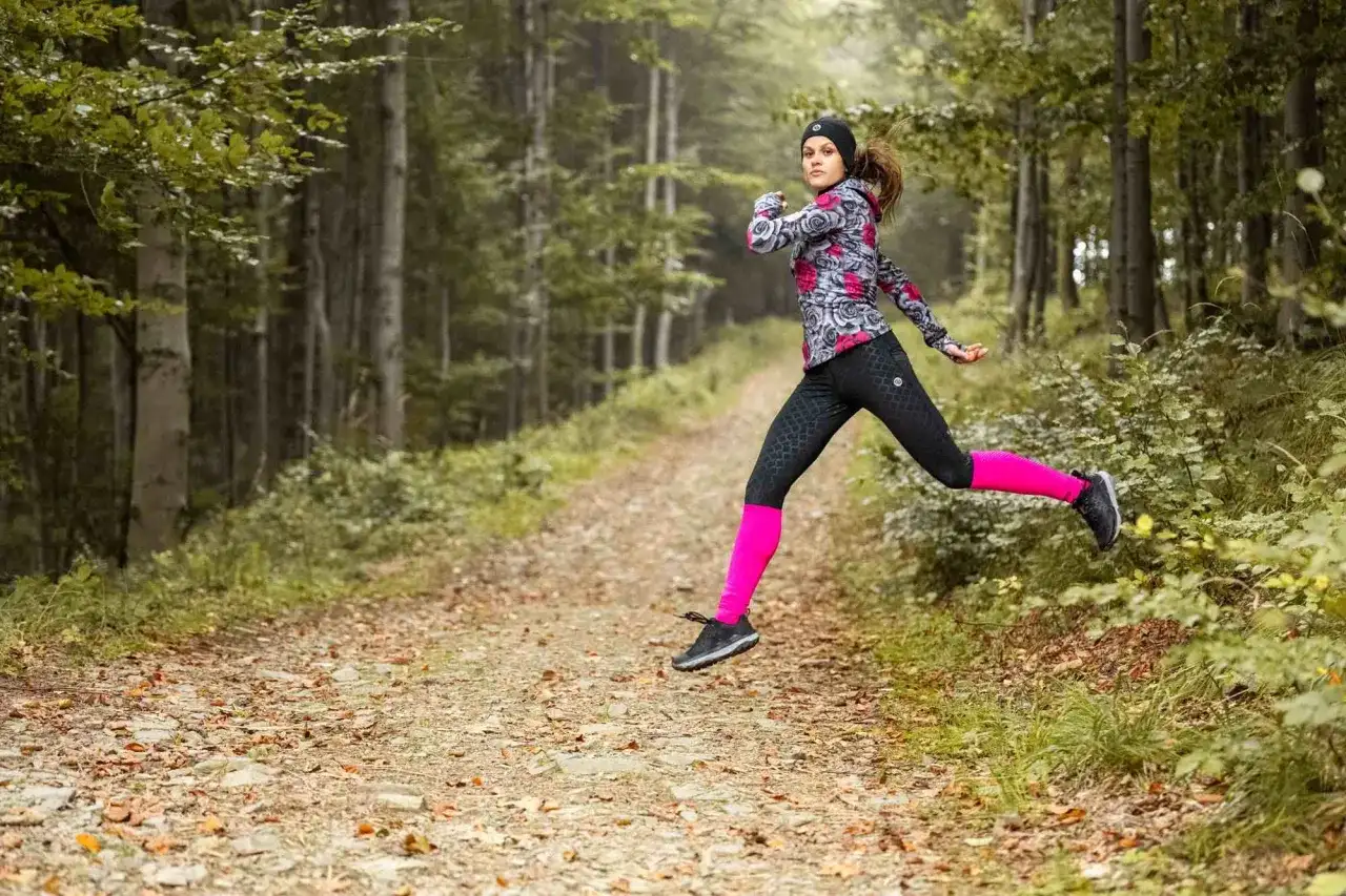 Bielizna termiczna damska: Koniec z marznięciem! Pełny poradnik