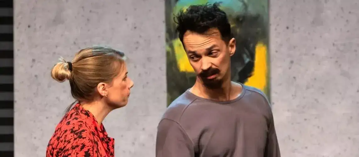 Wąsik spektakl opinie – czy warto obejrzeć? recenzje i wrażenia widzów