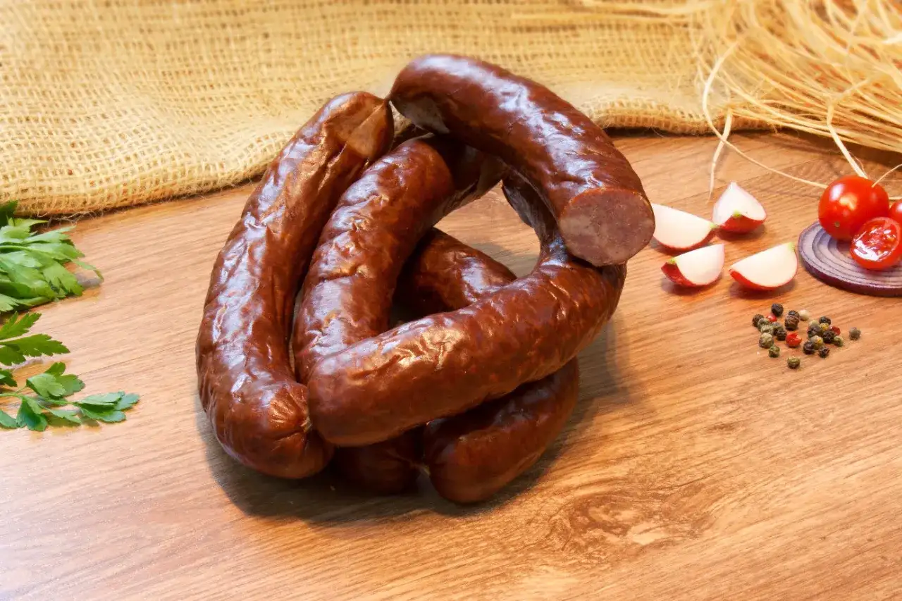 Kiełbasa z beczki: Jak wybrać najlepszą? Sekret smaku