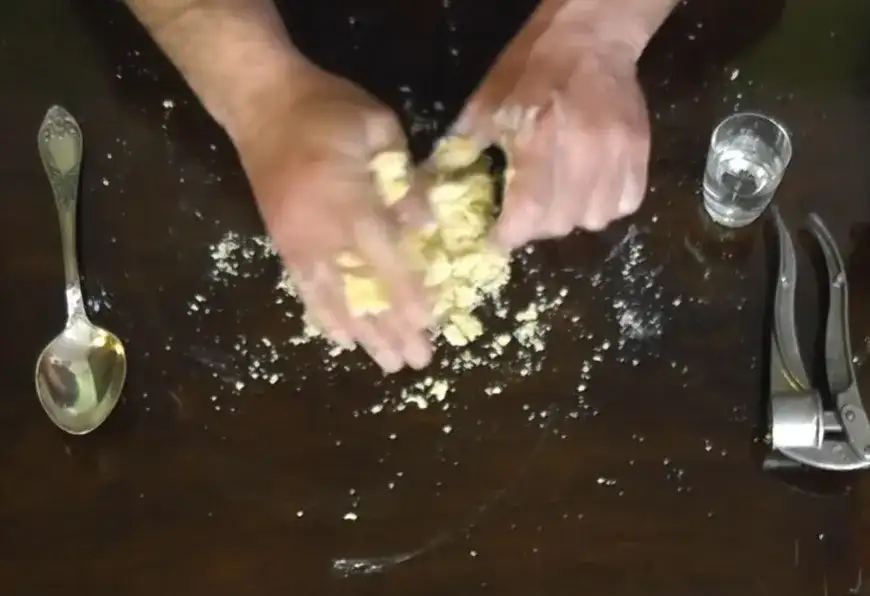 Jak zrobić ciasto na ryby z chleba – prosta receptura na skuteczną przynętę