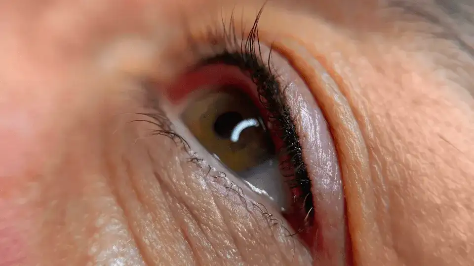 Najlepsze miejsca na makijaż permanentny w Krakowie, które warto znać