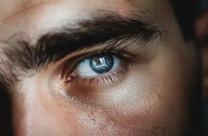 Czy brwi odrastają u mężczyzn? Poznaj całą prawdę o procesie regeneracji