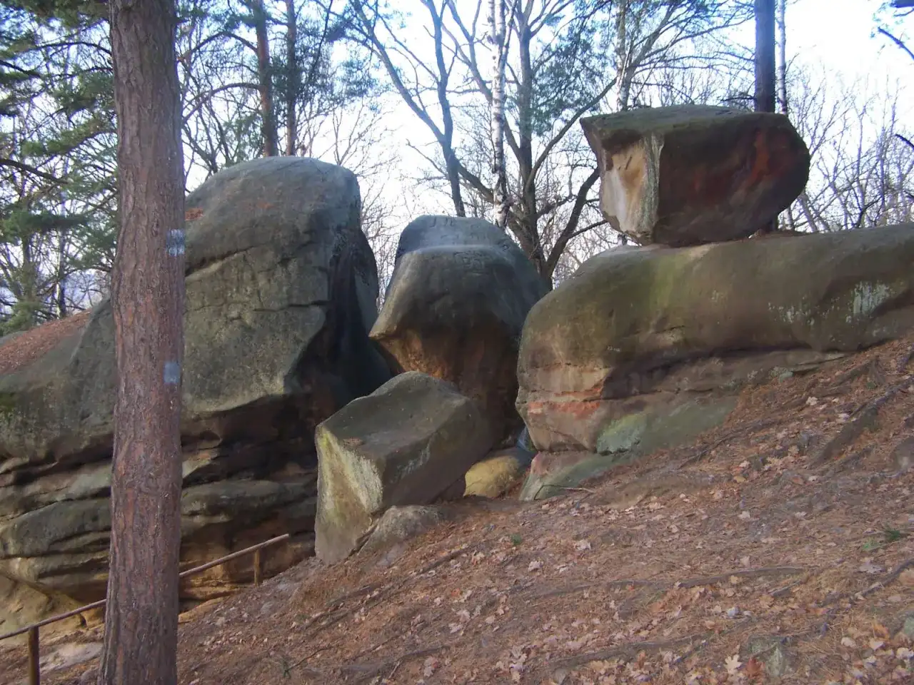 Rezerwaty przyrody nieożywionej w Polsce: ich znaczenie i unikalne cechy