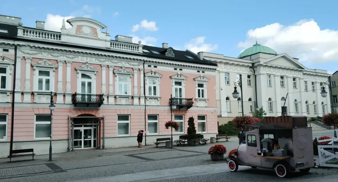 Co robić w Radomiu? Przewodnik po nieodkrytych atrakcjach!