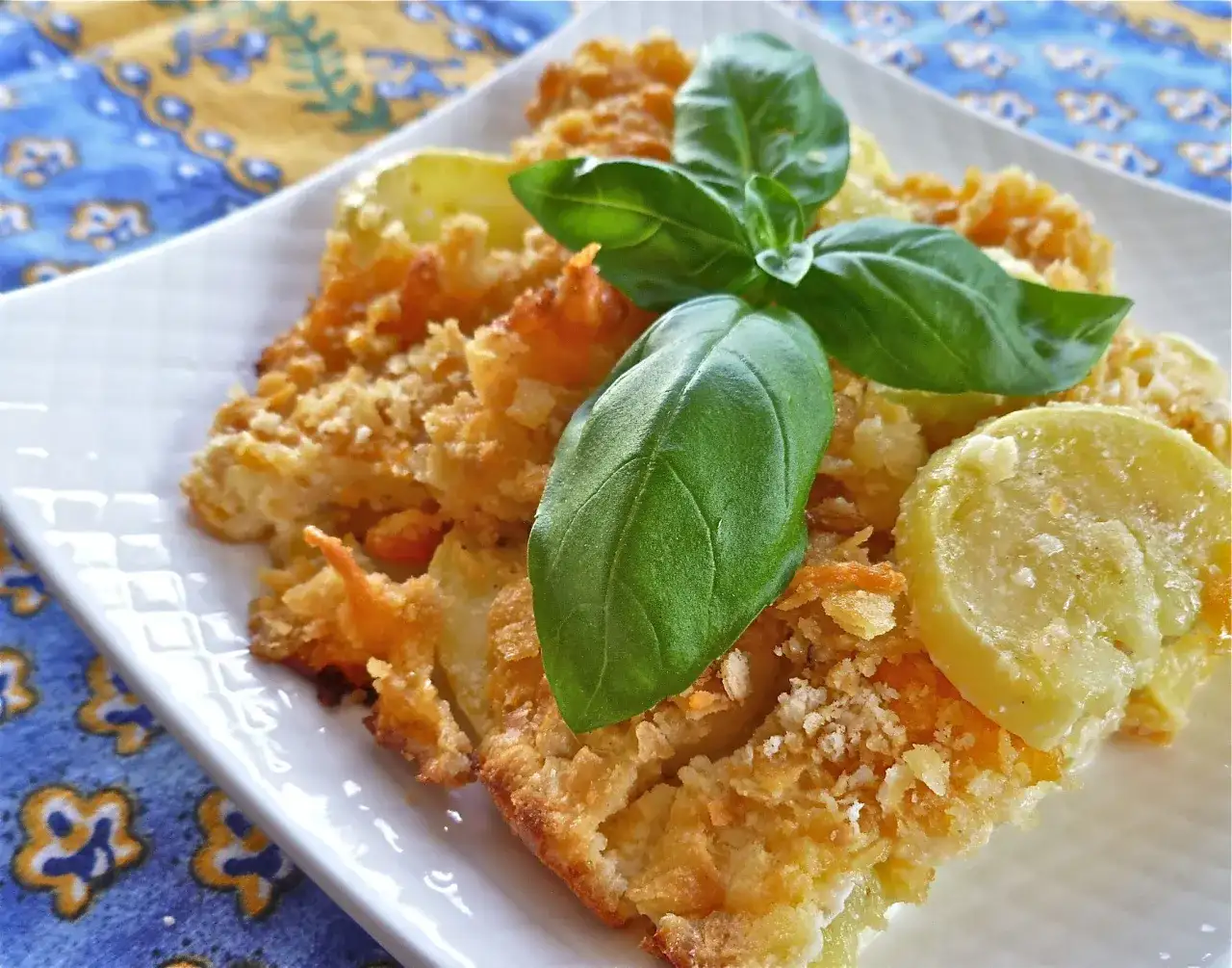 Prosta zapiekanka z żółtej cukinii, która zachwyci każdego smakosza