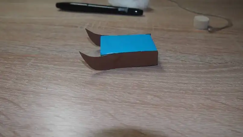 Jak zrobić sanki z kartonu - łatwe kroki na zimową zabawę