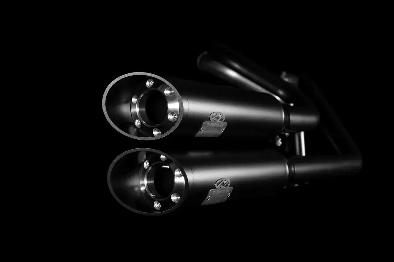 Erlebe die Vorteile der Jekyll & Hyde Auspuffanlage für dein Motorrad