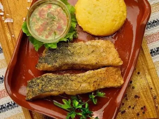 Jakie przyprawy do karpia, aby wydobyć jego pełny smak i aromat?