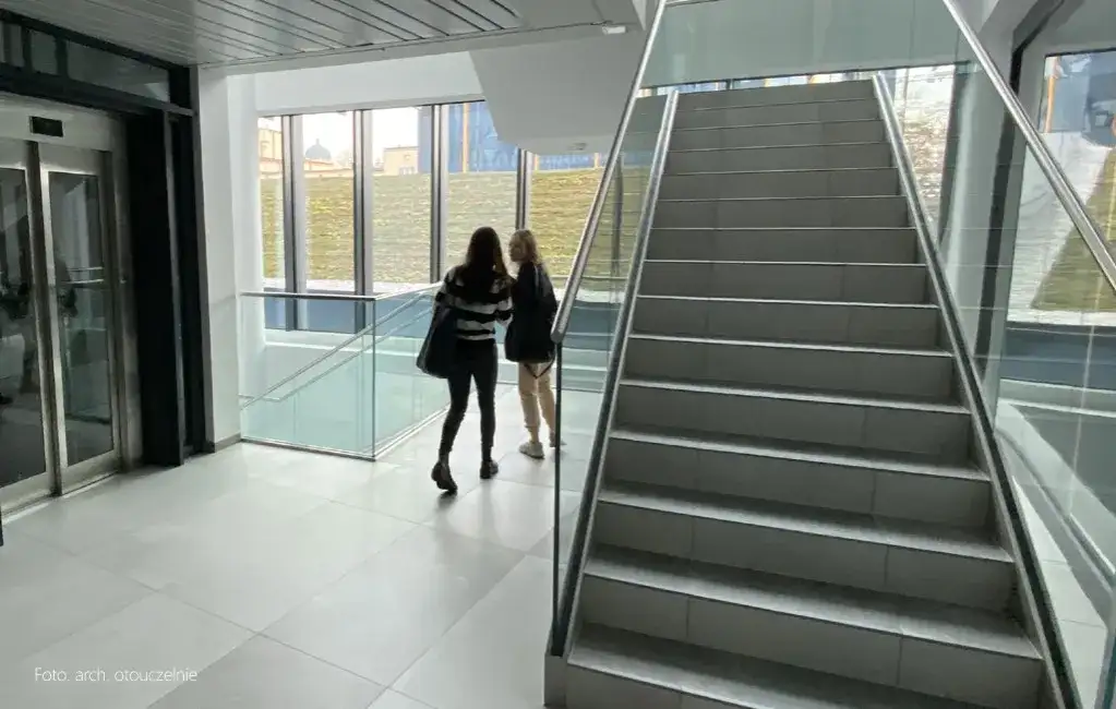 Jakie studia po biol-chemie? Wybierz przyszłość w medycynie i nauce