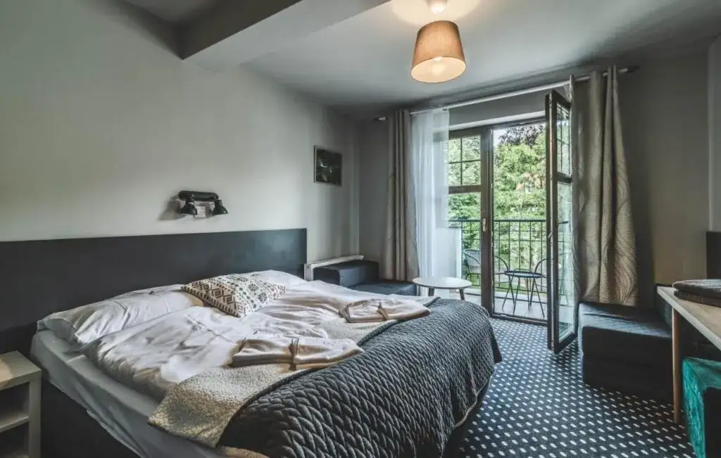 Gdzie spać w Górach Stołowych? Znajdź nocleg szyty na miarę!