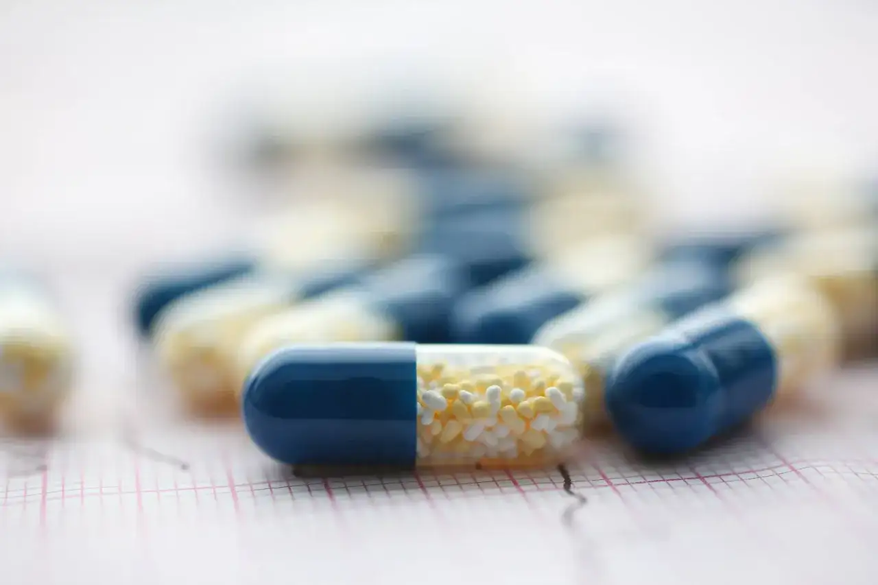 Skutki uboczne bromergonu: najczęstsze i rzadkie objawy, które warto znać