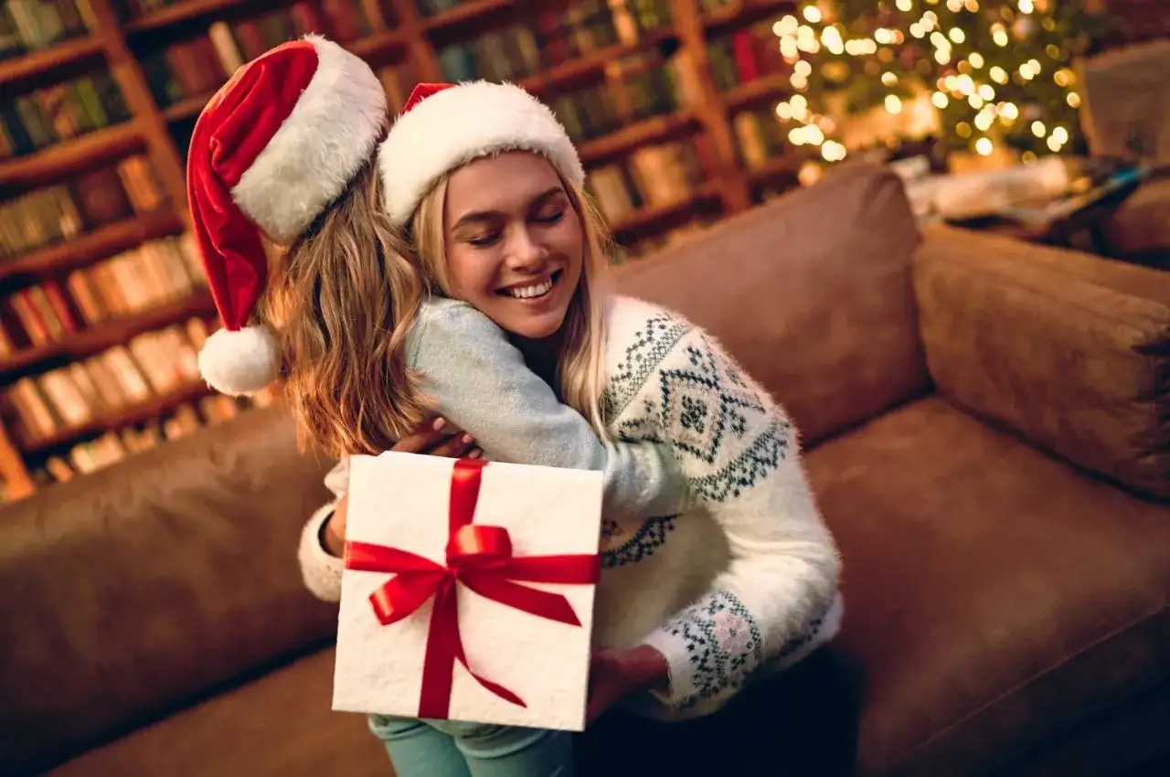 Co dać pod choinkę rodzicom? 10 wyjątkowych pomysłów na prezenty