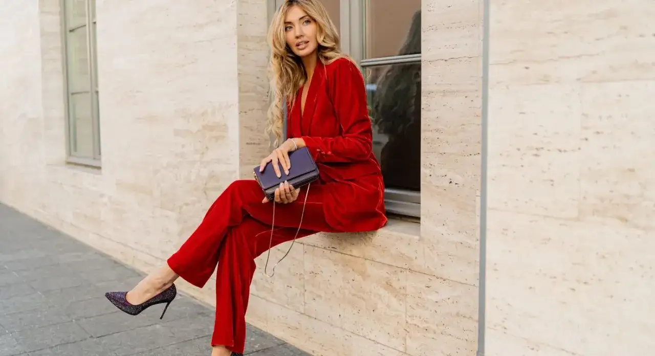 Garnitur na wesele: mus czy wybór? Odkryj stylowe alternatywy.