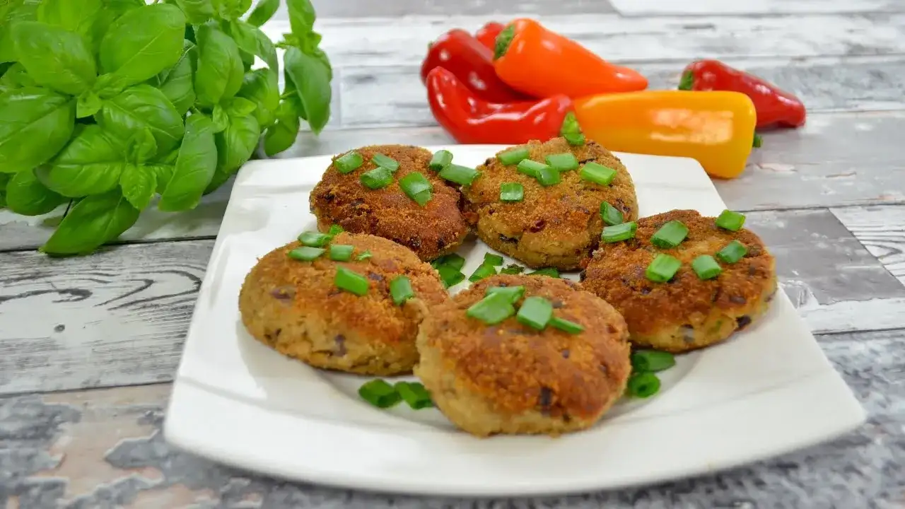 Co zrobić z gotowanego kurczaka? 10 pomysłów na pyszne dania