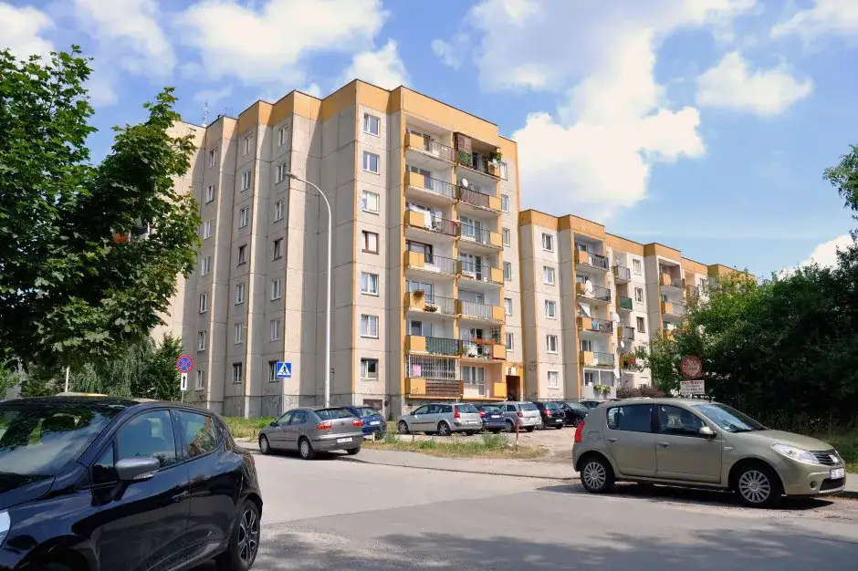 Ile trwa kadencja rady nadzorczej spółdzielni mieszkaniowej? Zasady i ograniczenia