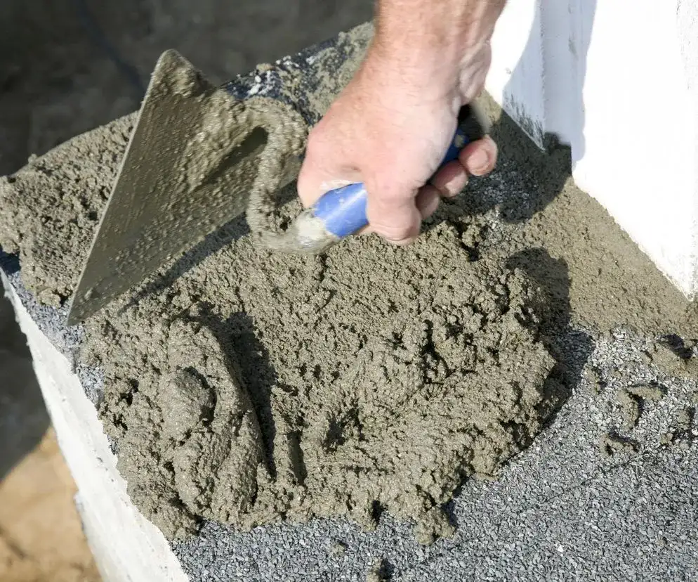 Jaka zaprawa na fundament? Wybierz najlepszą dla trwałości
