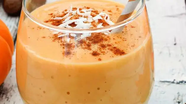 Pij dla urody: Napoje, które odmienią Twoją cerę!