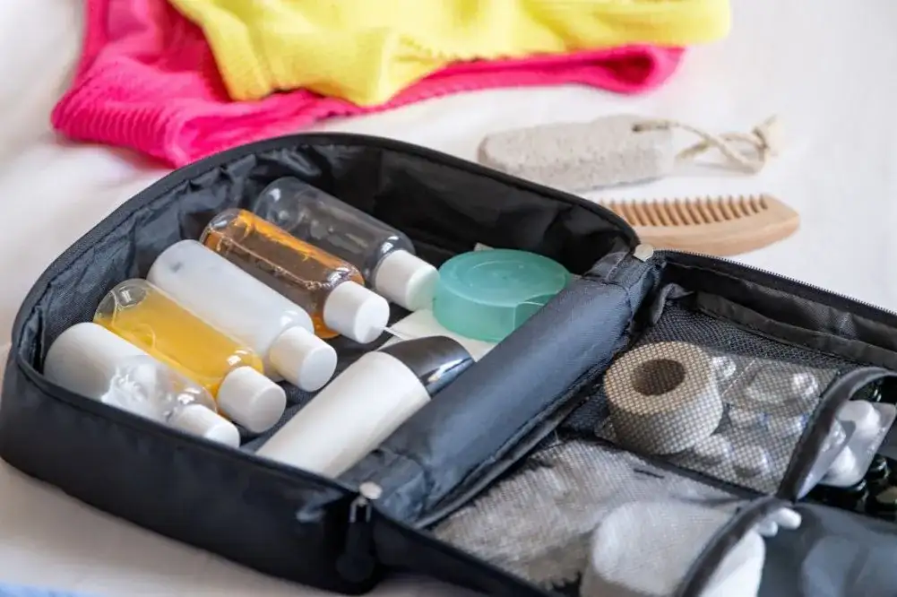 Jak przewozić kosmetyki w bagażu podręcznym bez problemów?