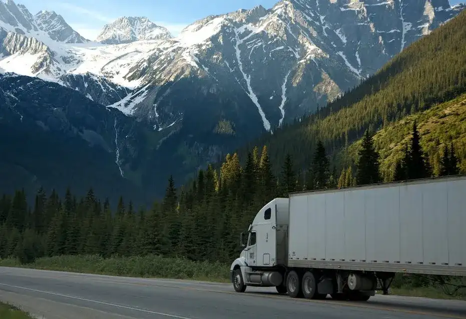 Ile spala ciężarówka? Odkryj zaskakujące różnice w spalaniu