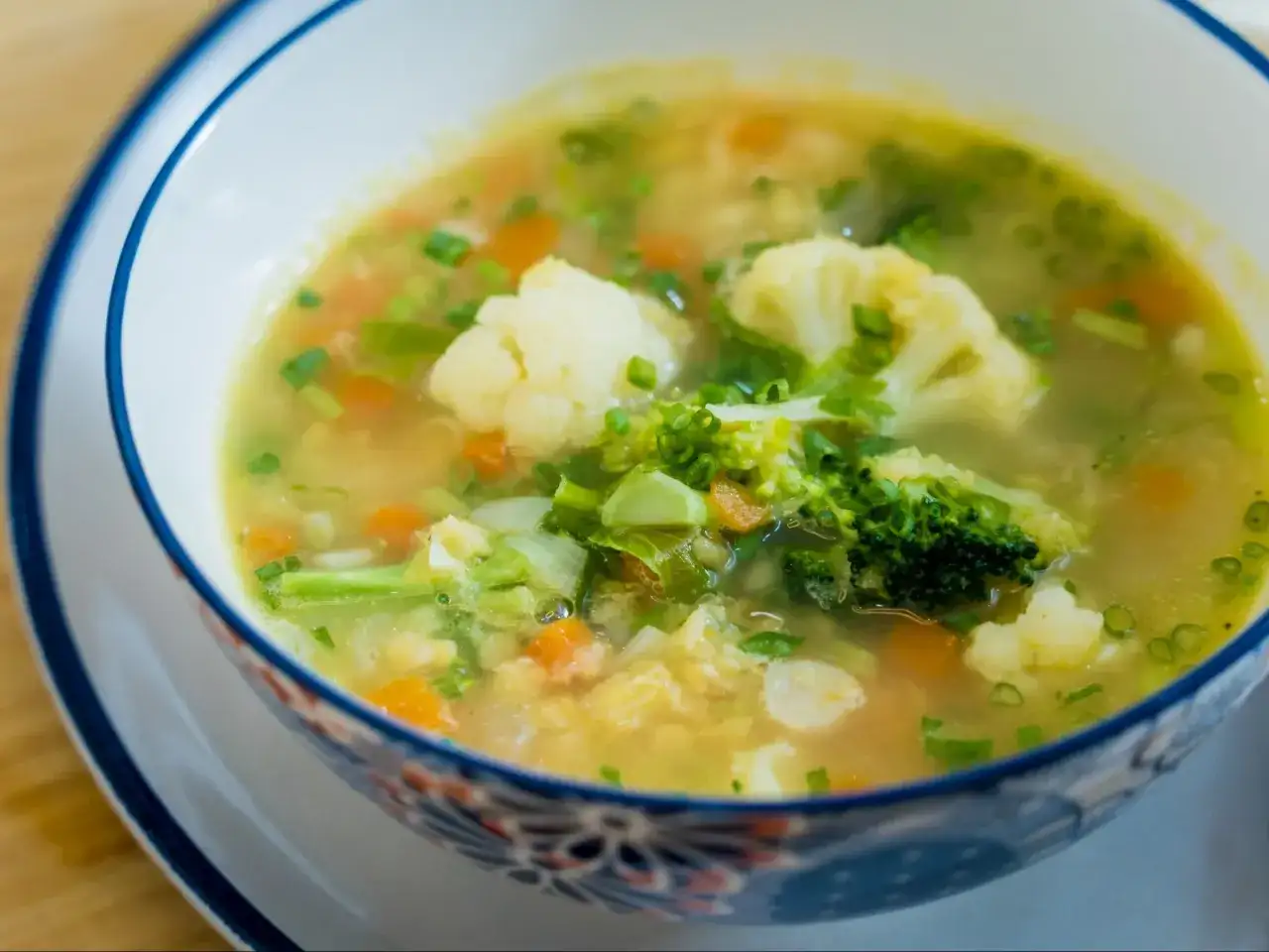 Jak zrobić zupę jarzynową, która zachwyci smakiem i prostotą