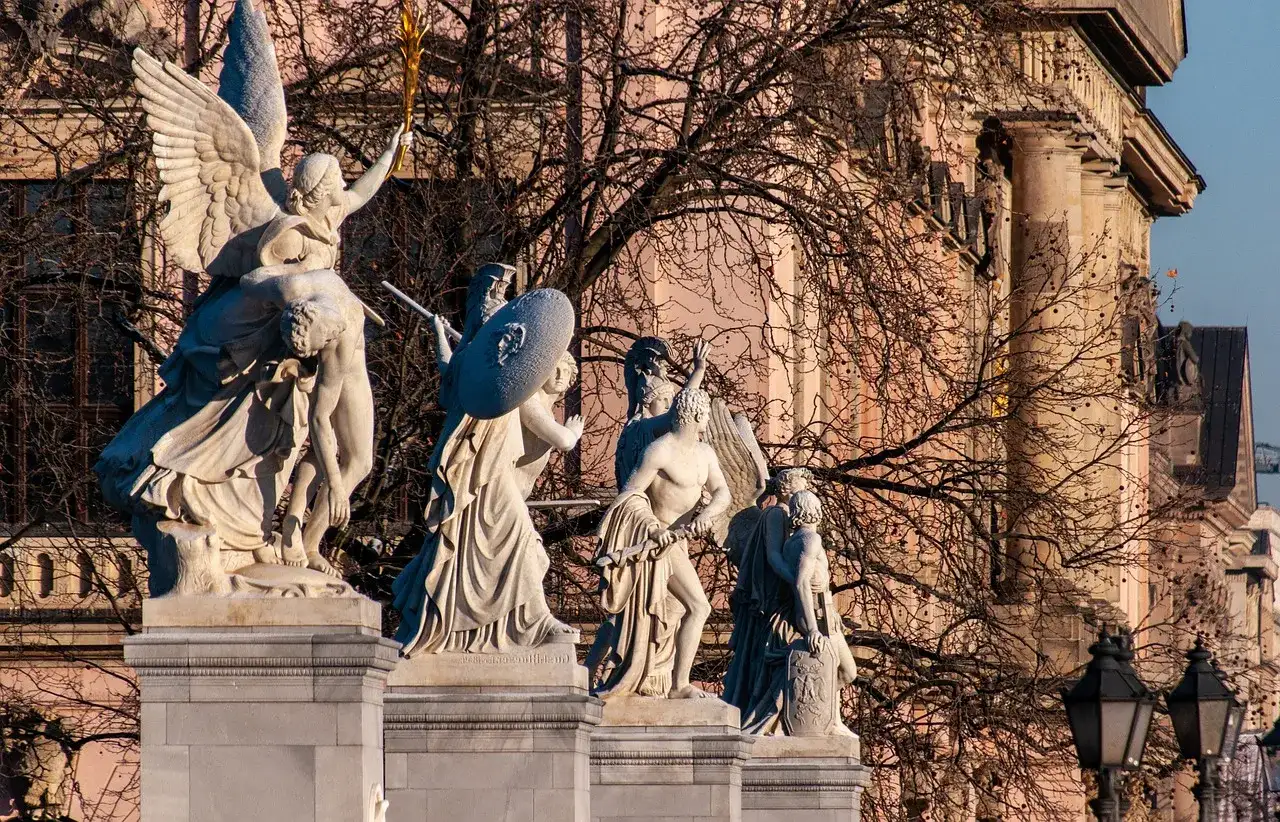 Czym jest rzeźba? Poznaj jej sekrety: formy, techniki, znaczenie.