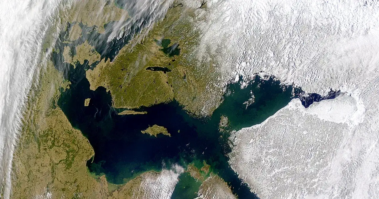 Jak głębokie jest Morze Bałtyckie? Zaskakujące fakty o jego głębokości i wpływie na ekosystem