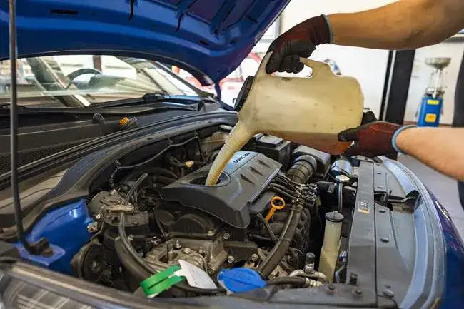 Ile zajmuje wymiana oleju? Sprawdź, co wpływa na czas usługi