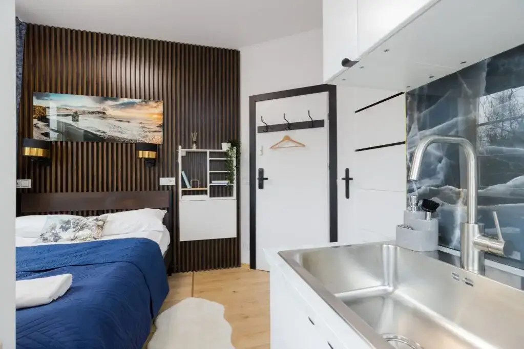 Jak liczyć noclegi: uniknij ukrytych kosztów i nieprzyjemnych niespodzianek