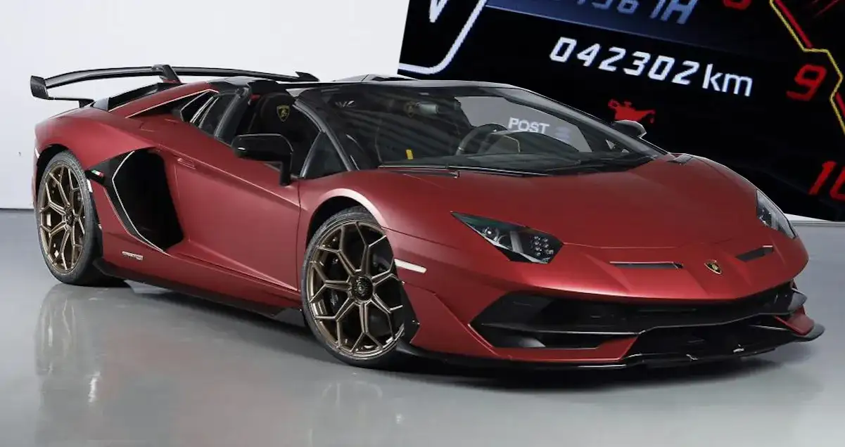Ile pali Lamborghini Aventador? Prawda o spalaniu V12