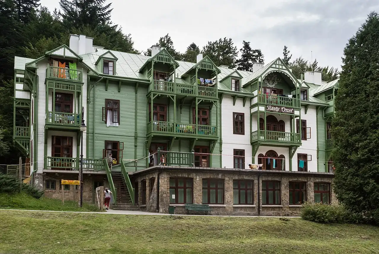 Sanatorium Biały Orzeł Iwonicz-Zdrój: Czy to miejsce dla Ciebie?