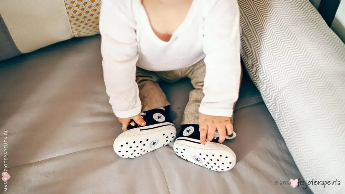 Kapcie do żłobka: Wybór fizjoterapeuty dla zdrowych stóp dziecka