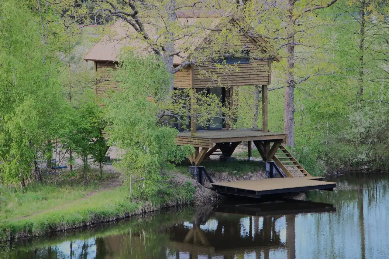Ryba życia czeka! Agroturystyka z wędką nad jeziorem wybierz idealną