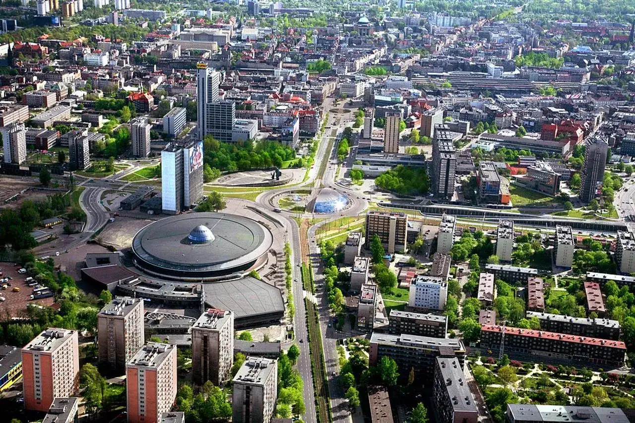 Gdzie leżą Katowice? Odkryj ich znaczenie i lokalizację w Polsce