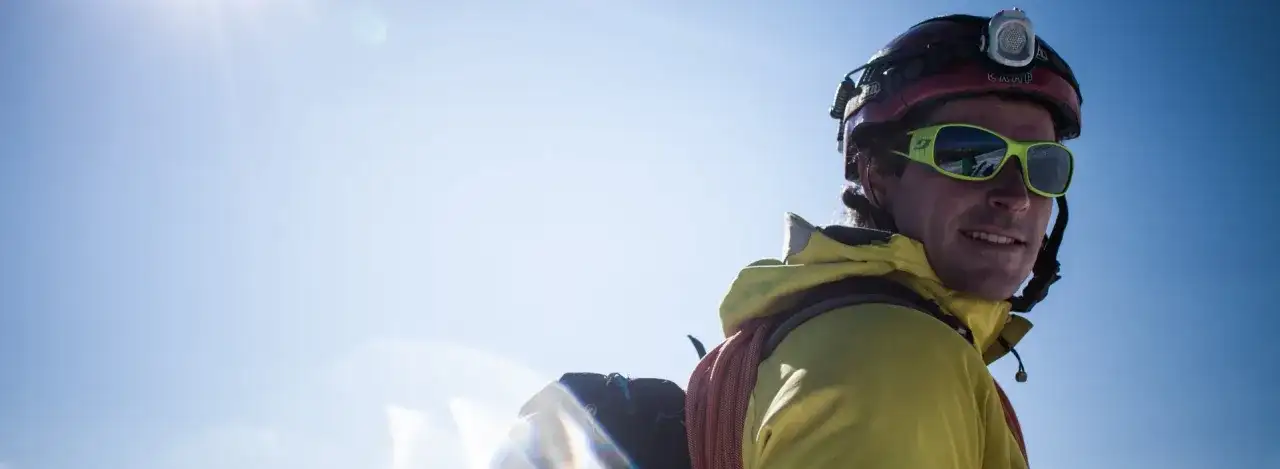 Jakie okulary w góry zapewnią najlepszą ochronę przed słońcem?