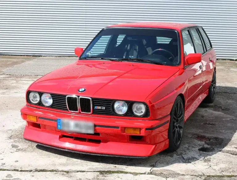 BMW E30 Touring – wyjątkowe możliwości modyfikacji i osiągi tego modelu