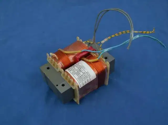 Jak dobrać transformator do prostownika, aby uniknąć błędów i kosztów