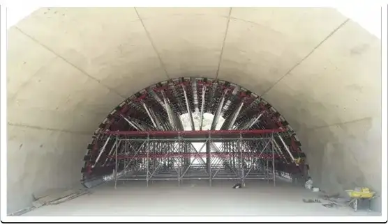 Contreplaqué pour coffrage arrondi : maîtrisez la construction de formes courbes