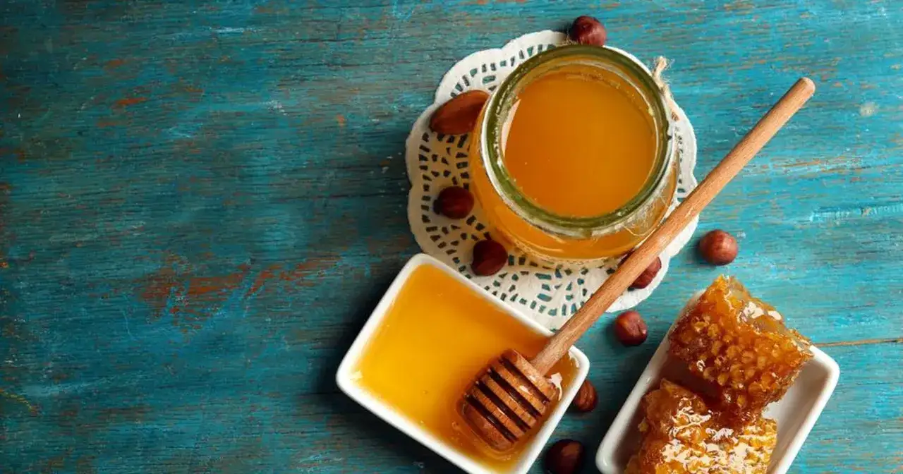 Jakie witaminy ma miód i jak wpływają na twoje zdrowie? Wartości odżywcze miodu