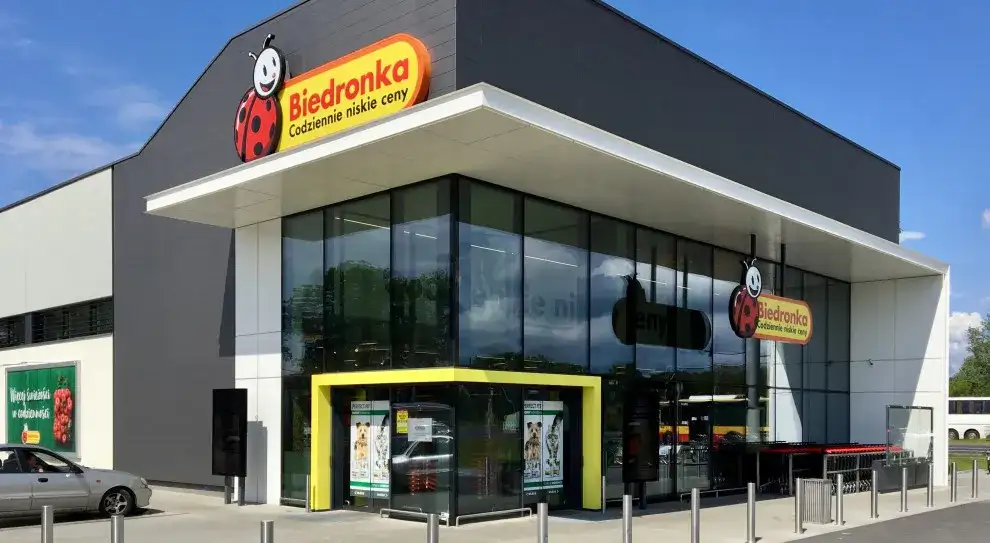 Ile kosztuje budowa Biedronki? Zaskakujące wydatki, które musisz znać