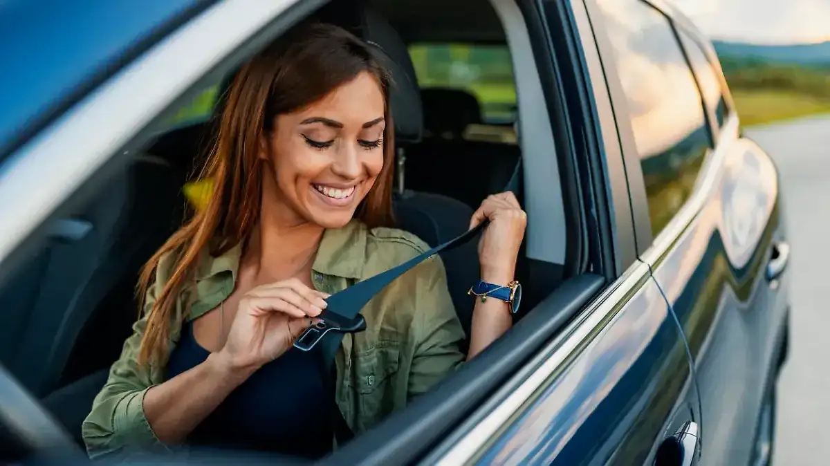 Die geheime Funktion der Schlaufe am Sicherheitsgurt für mehr Sicherheit